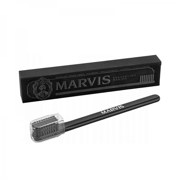 Marvis Toothbrush Black (Medium) crna četkica za zube | apothecary.rs