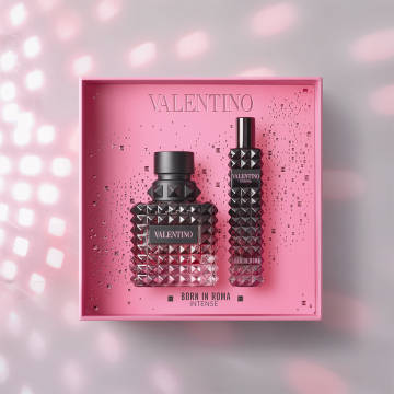 Valentino Born In Roma Donna Intense Eau De Parfum Holiday Gift Set | apothecary.rs