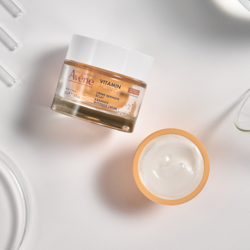 Eau Thermale Avène Vitamin Activ Cg Radiance Intensive Cream 50ml | apothecary.rs