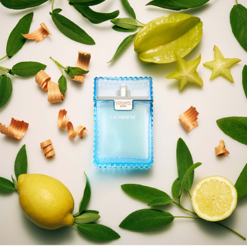 Versce Man Eau Fraîche Eau de Toilette 50ml | apothecary.rs