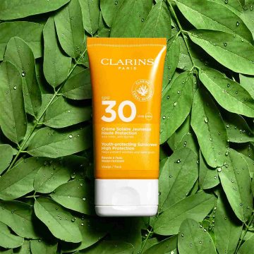 Clarins Youth-protecting Sunscreen SPF30 (Visage / Face) 50ml | apothecary.rs
