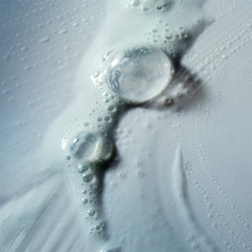 La Mer The Essence Foaming Cleanser 125ml | apothecary.rs