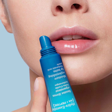 Clarins Hydra-Essentiel [HA + Peptide] Moisture Replenishing Lip Balm 15ml | apothecary.rs