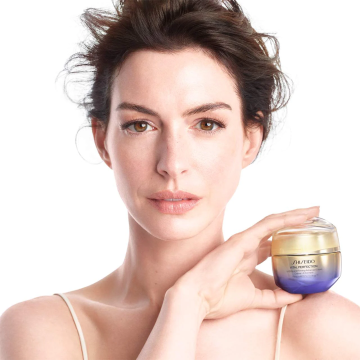 Shiseido Vital Perfection Uplifting and Firming Advanced Cream 50ml | apothecary.rs