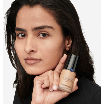 Giorgio Armani Designer Radiant Revitalizing Foundation (N°7) 30ml | apothecary.rs