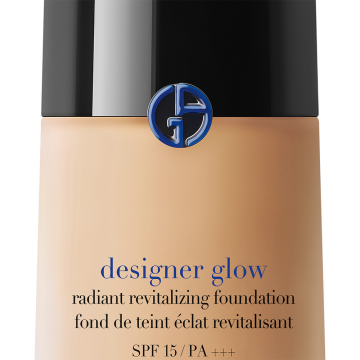 Giorgio Armani Designer Radiant Revitalizing Foundation (N°4) 30ml | apothecary.rs