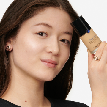 Giorgio Armani Designer Radiant Revitalizing Foundation (N°3) 30ml | apothecary.rs