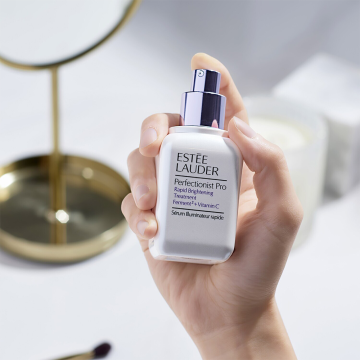 Estée Lauder Perfectionist Pro Rapid Brightening Treatment Ferment³ + Vitamin C Serum 50ml | apothecary.rs
