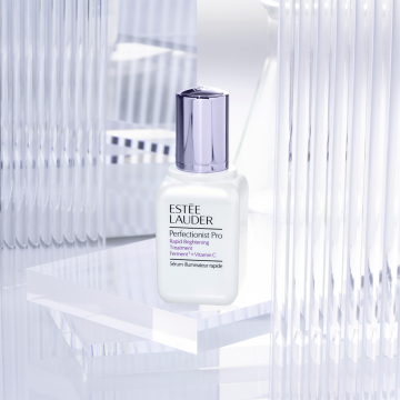Estée Lauder Perfectionist Pro Rapid Brightening Treatment Ferment³ + Vitamin C Serum 50ml | apothecary.rs
