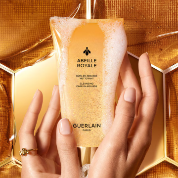 Guerlain Abeille Royale Cleansing Care-in-Mousse 175ml | apothecary.rs