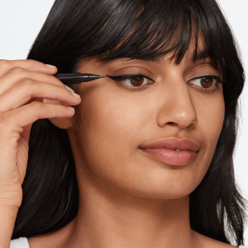 Clinique High Impact™ Easy Liquid Eyeliner (Black Onyx) 6ml | apothecary.rs