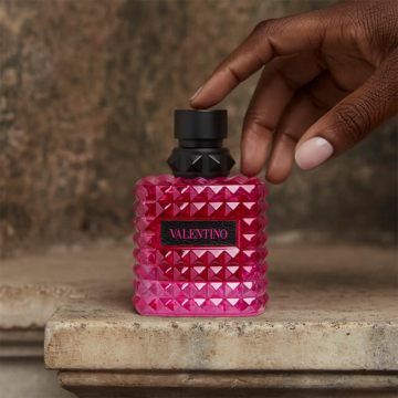 Valentino Born in Roma Extradose Donna Eau de Parfum 50ml | apothecary.rs