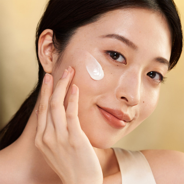 Shiseido Vital Perfection Uplifting And Firming Advanced Cream Soft (Refill / Dopuna) 50ml | apothecary.rs