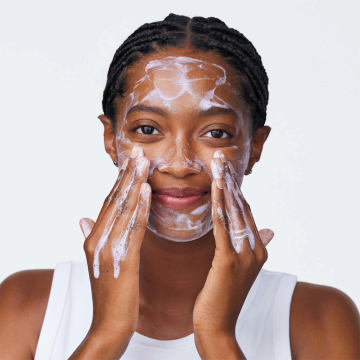 Clinique Take The Day Off™ Facial Cleansing Mousse 125ml | apothecary.rs