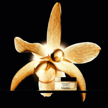 CHANEL SUBLIMAGE La Crème Corps et Décolleté 150g | apothecary.rs
