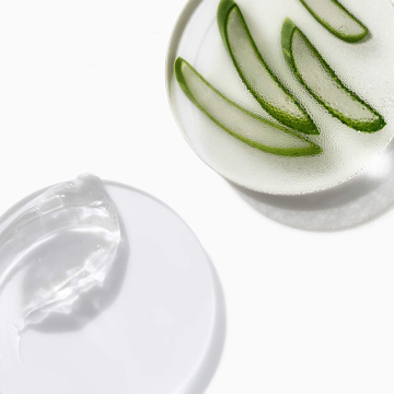 Clinique Moisture Surge™ Sheertint Hydrator SPF25 (N°3 Light Medium) 40ml | apothecary.rs