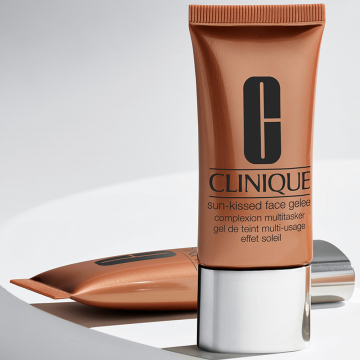 Clinique Sun-Kissed Face Gelee Complexion Multitasker (Universal Glow) 30ml | apothecary.rs