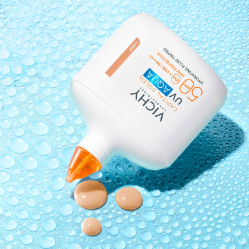 Vichy Capital Soleil UV Aqua SPF50 Hydrating Invisible Fluid (Medium) 50ml | apothecary.rs
