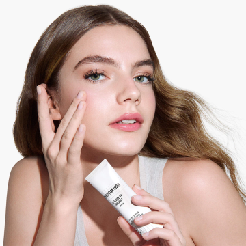 Dior Le Fluide UV Invisible SPF50+ PA++++ 30ml | apothecary.rs