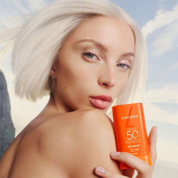 Lancaster Sun Beauty Face Stick SPF50 Invisible 19g | apothecary.rs