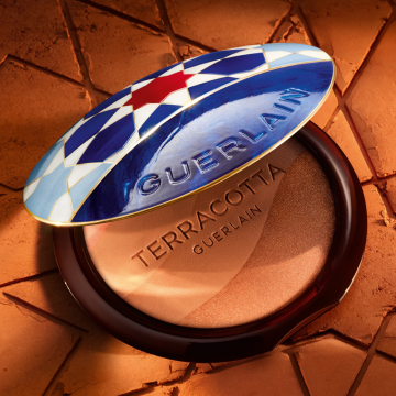 Guerlain Terracotta Light Bronzing Powder (Blue Dakhla Case) Limited Edition 10g | apothecary.rs