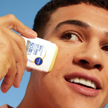 Nivea Sun UV Specialist SPF50+ Silky UV Stick 15g