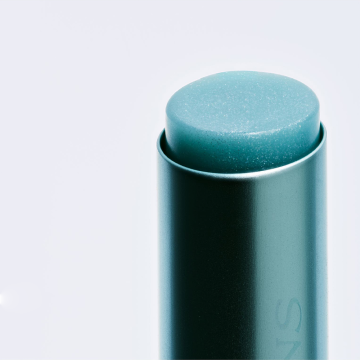 Clarins Cryo-Plumping Lip Oil Balm (N°00 Cryo Mint) 2.9g | apothecary.rs