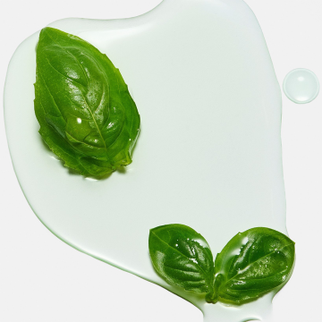 Dolce&Gabbana Glow-Refresh Basil Cleanser 150ml | apothecary.rs