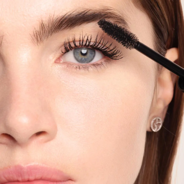 Giorgio Armani Vertigo Drama Sculpted Volume Mascara (N°01 Obsidian Black) 10ml | apothecary.rs