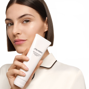 Shiseido Clarifying Cleansing Foam 125ml | apothecary.rs