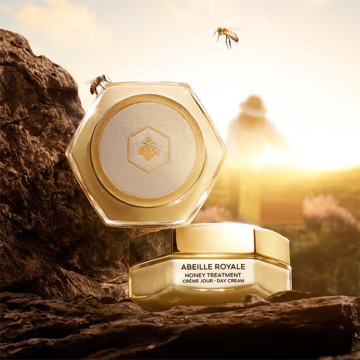 Guerlain Abeille Royale Honey Treatment Day Cream 50ml | apothecary.rs