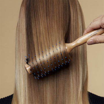 Hair Rituel by Sisley The Blow-Dry Brush N°1 (četka za kosu) | apothecary.rs